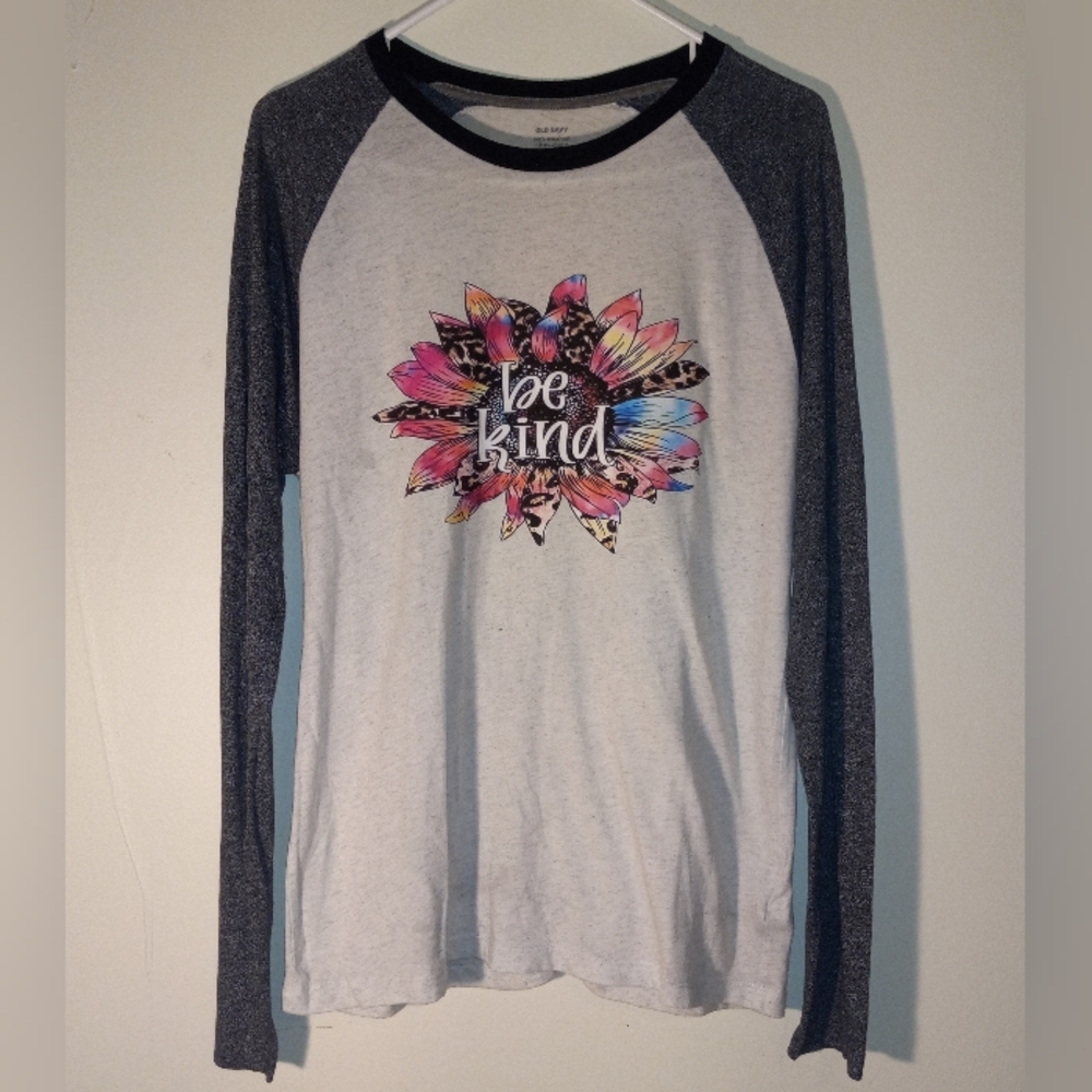 Old Navy BE KIND Small Shirt